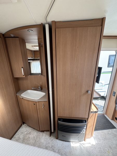 Knaus 450 FU Sport