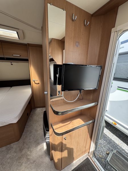 Knaus 450 FU Sport