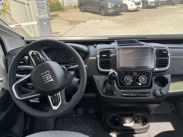 V697 Sport Line 2026 (Automatique)
