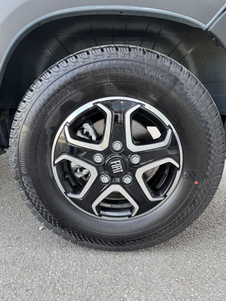V594 Sport Line 2026 (Automatique)