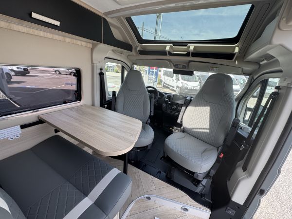 V594 Sport Line 2026 (Automatique)