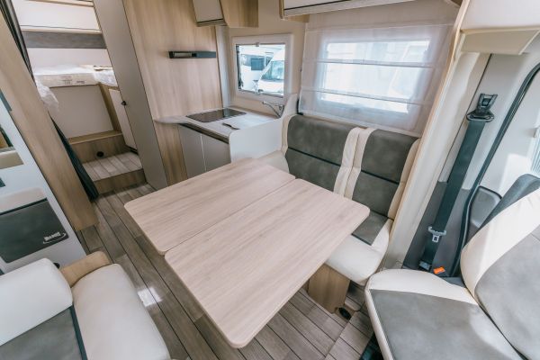 Sovereign 370 2027 (Automatique)