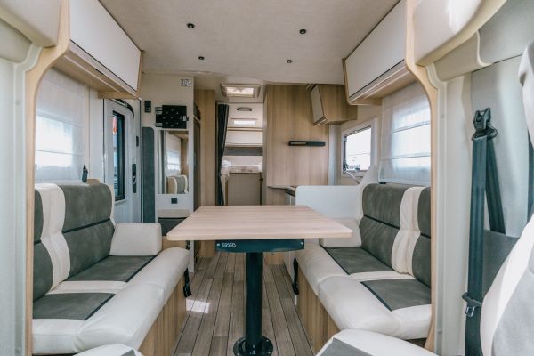 Sovereign 370 2027 (Automatique)
