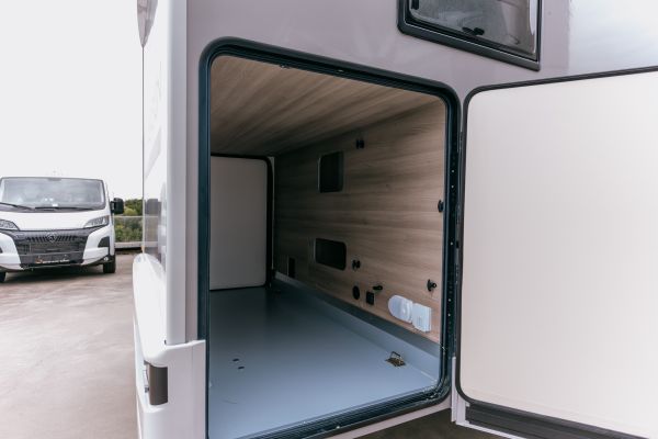 Sovereign 370 2027 (Automatique)