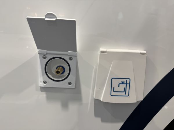 X 640 2027 (Automatique)