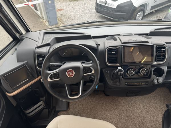 G 740 GJ Expression (Automatique)