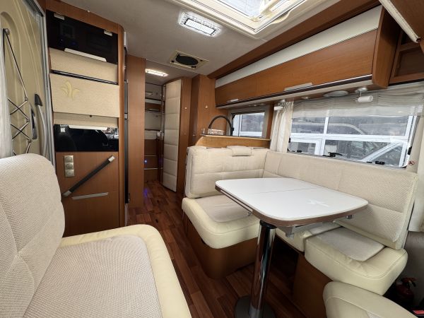 Niesmann Bischoff Arto 79 LE (Automatique) (Alde)