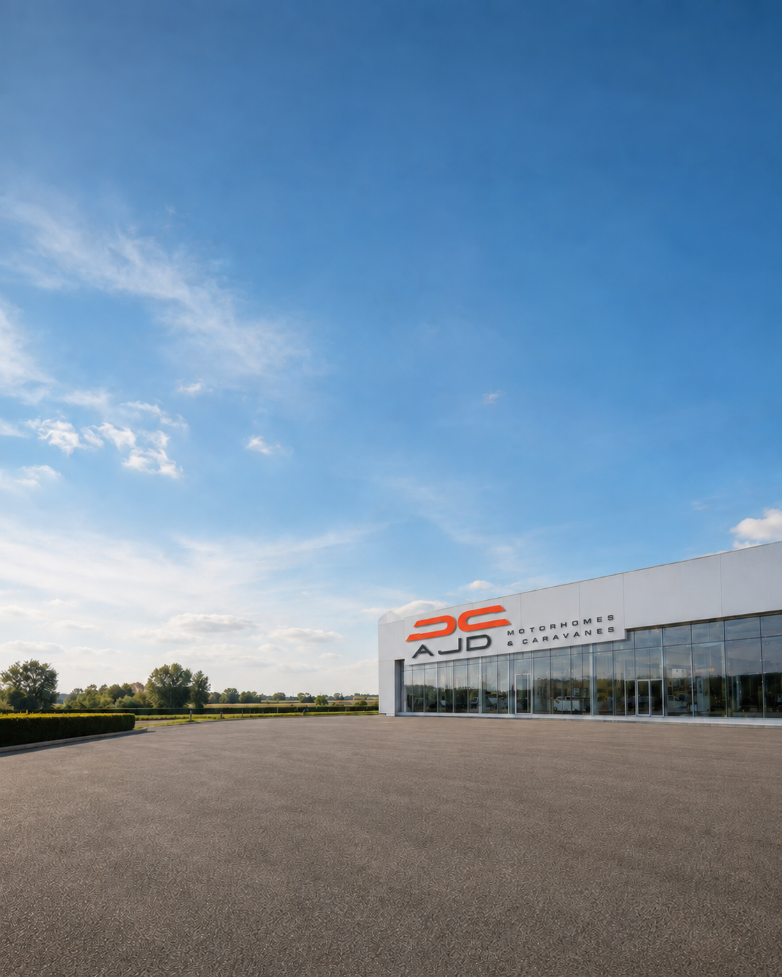 Camping-cars alignés dans le showroom AJD